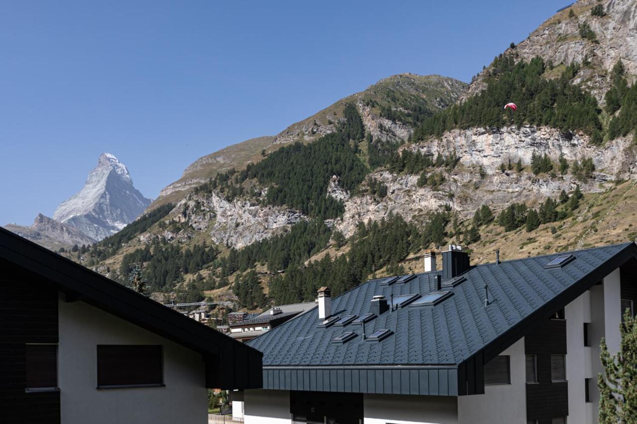 Joy - Matterhorn View Apartment Zermatt Bagian luar foto